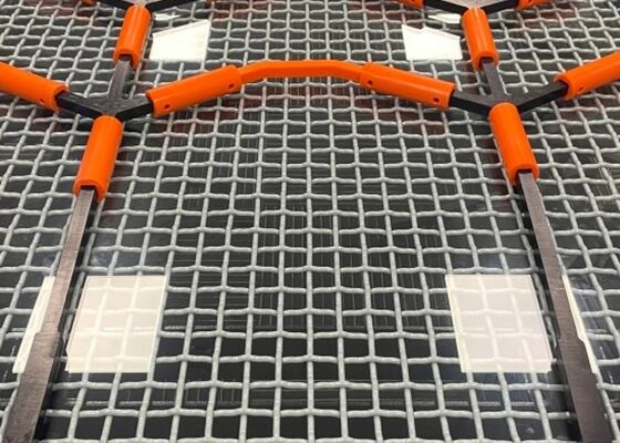 Flip Flow Screen Declogging Rods with Superior Wear Resistance