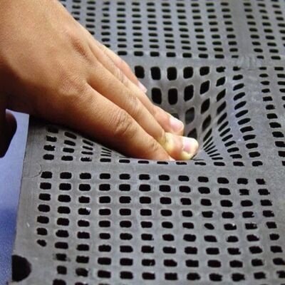 طلاء 60 * 12mm ألواح الشاشة المطاطية استبدال مولتوتيك لصناعة التعدين