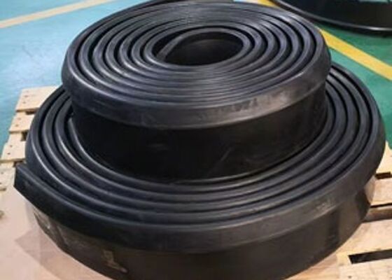 PU الحزام النقل القميص حياة ارتداء طويلة الحديد خام ناقل التحكم في الغبار حل