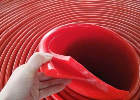 ناقل لوحة PU مرتفعة مرونة عالية نظام ناقل للمواد السائبة للتعامل مع