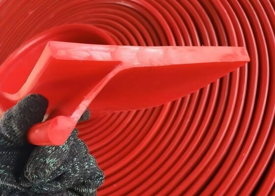 الحزام الناقل يوريتان التفاف المجلس اللون الأسود عالية الشد التعامل مع السائبة الاستخدام