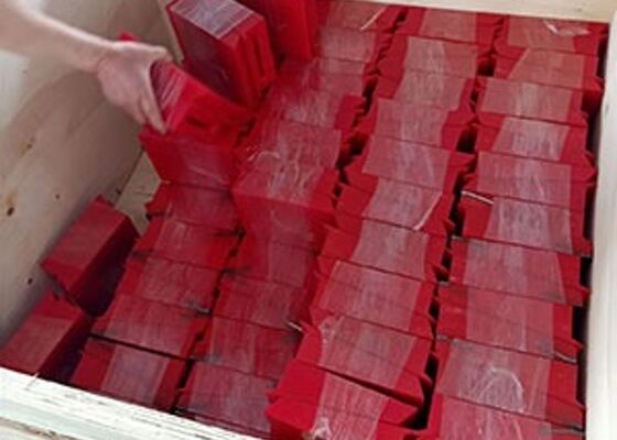 حزمة نقل البولي يوريثان الحزام المكشوفة الشفرة الحمراء المقاومة للآثار التعدين الارتداء الجزء